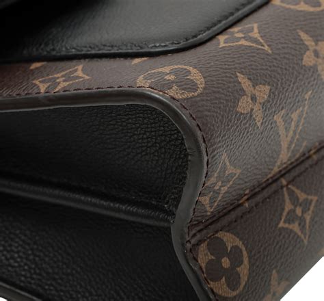 Louis Vuitton Monogram Victoire Noir 